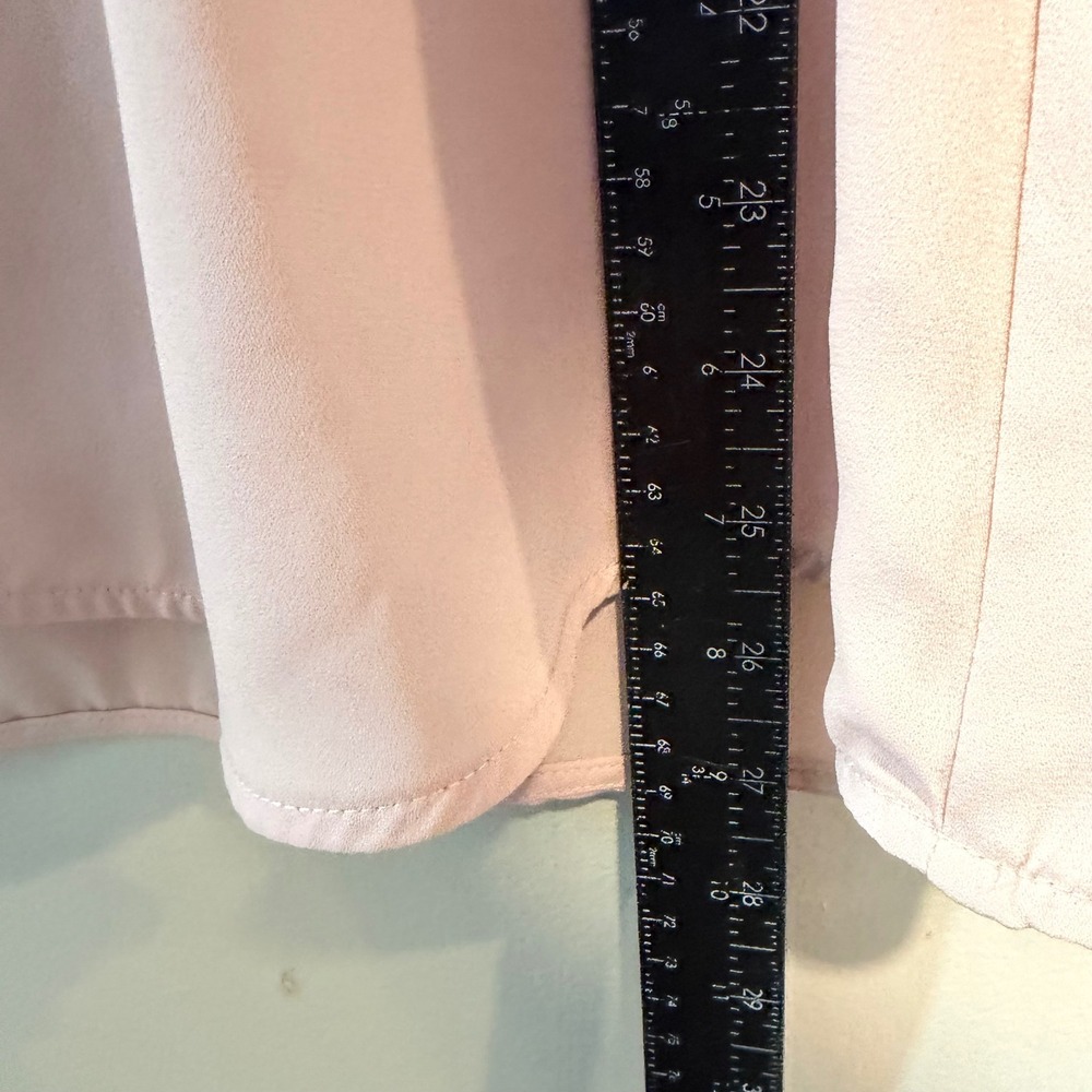 Vince Camuto Womens Blush Pink Sleeveless Split Neck Blouse Black Trim Size L - Picture 3 of 7